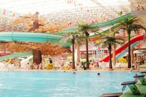 阿尔滨水上乐园